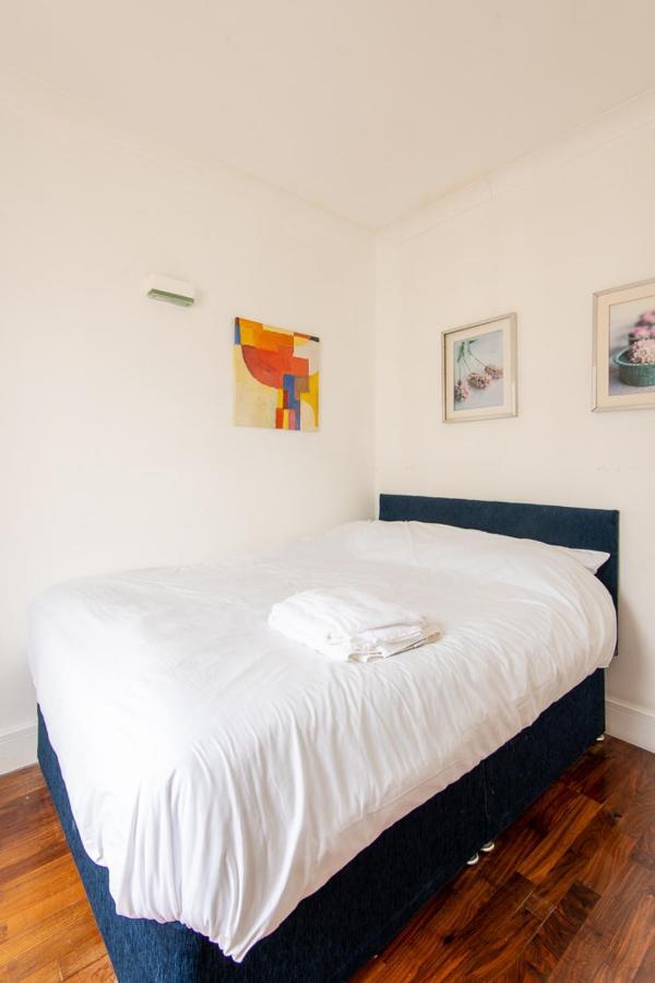 London Central Studio Екстериор снимка